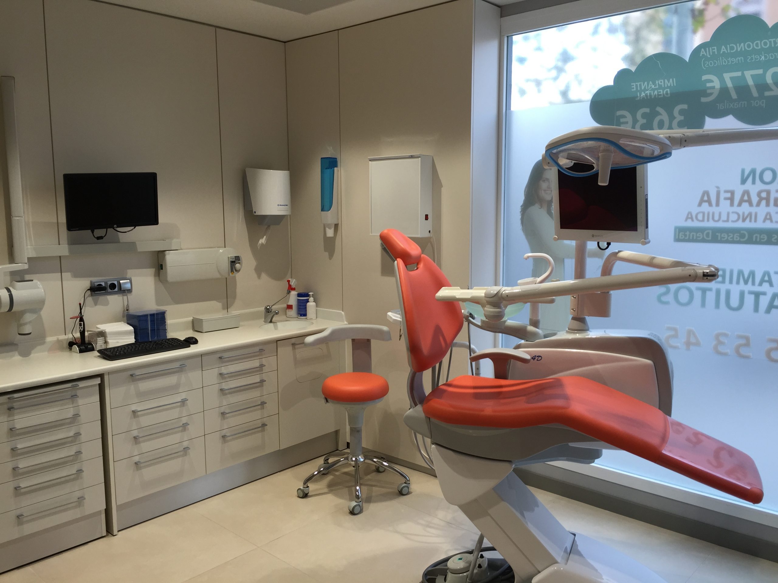 obra clínica dental Caser