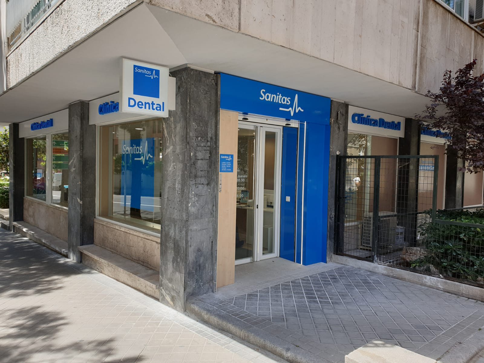 reforma integral clínica dental sanitas